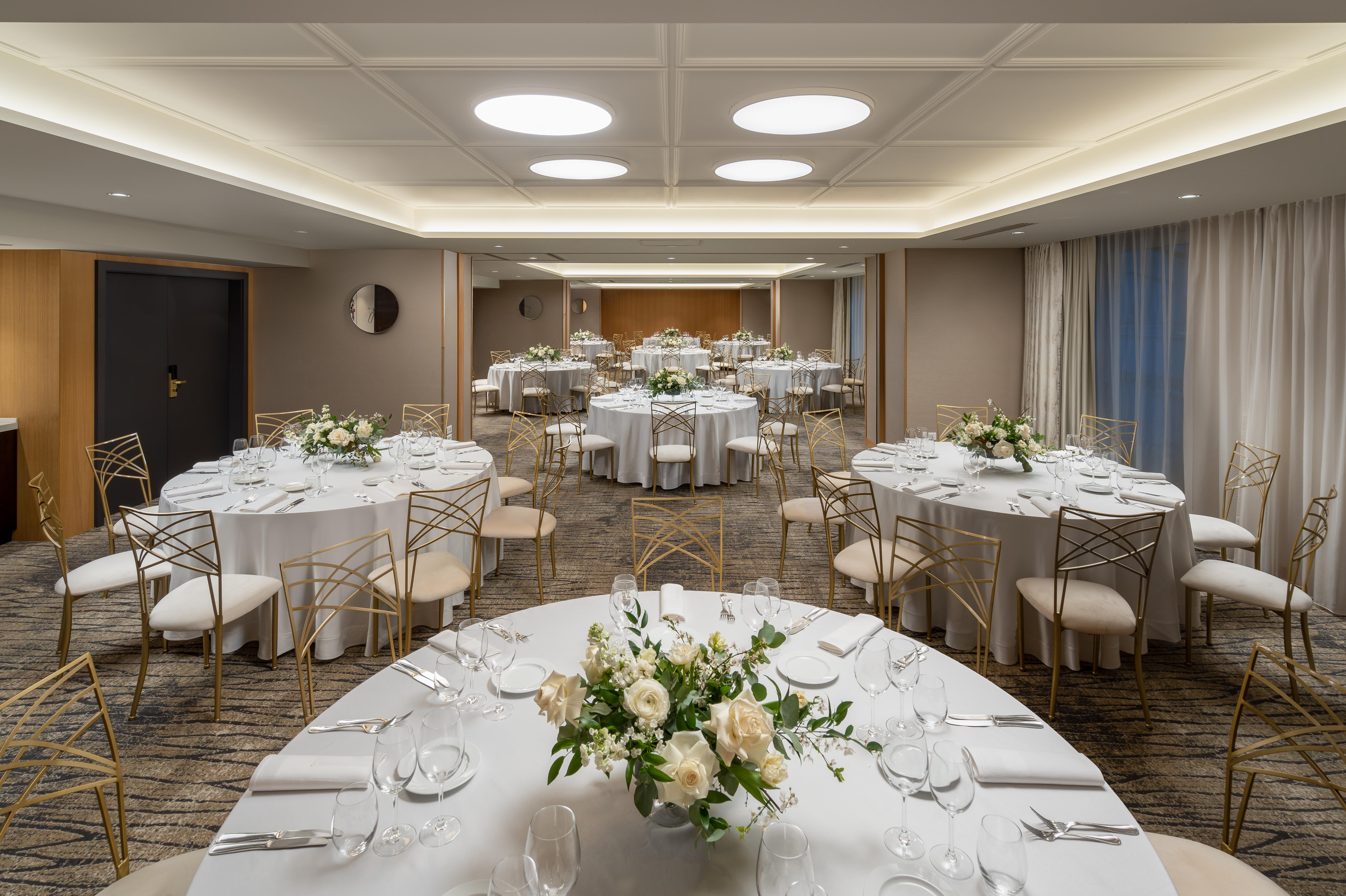 Intercontinental Athenee Palace Bucharest, An Ihg Hotel Exterior foto The ballroom at The Westin Palace, Madrid