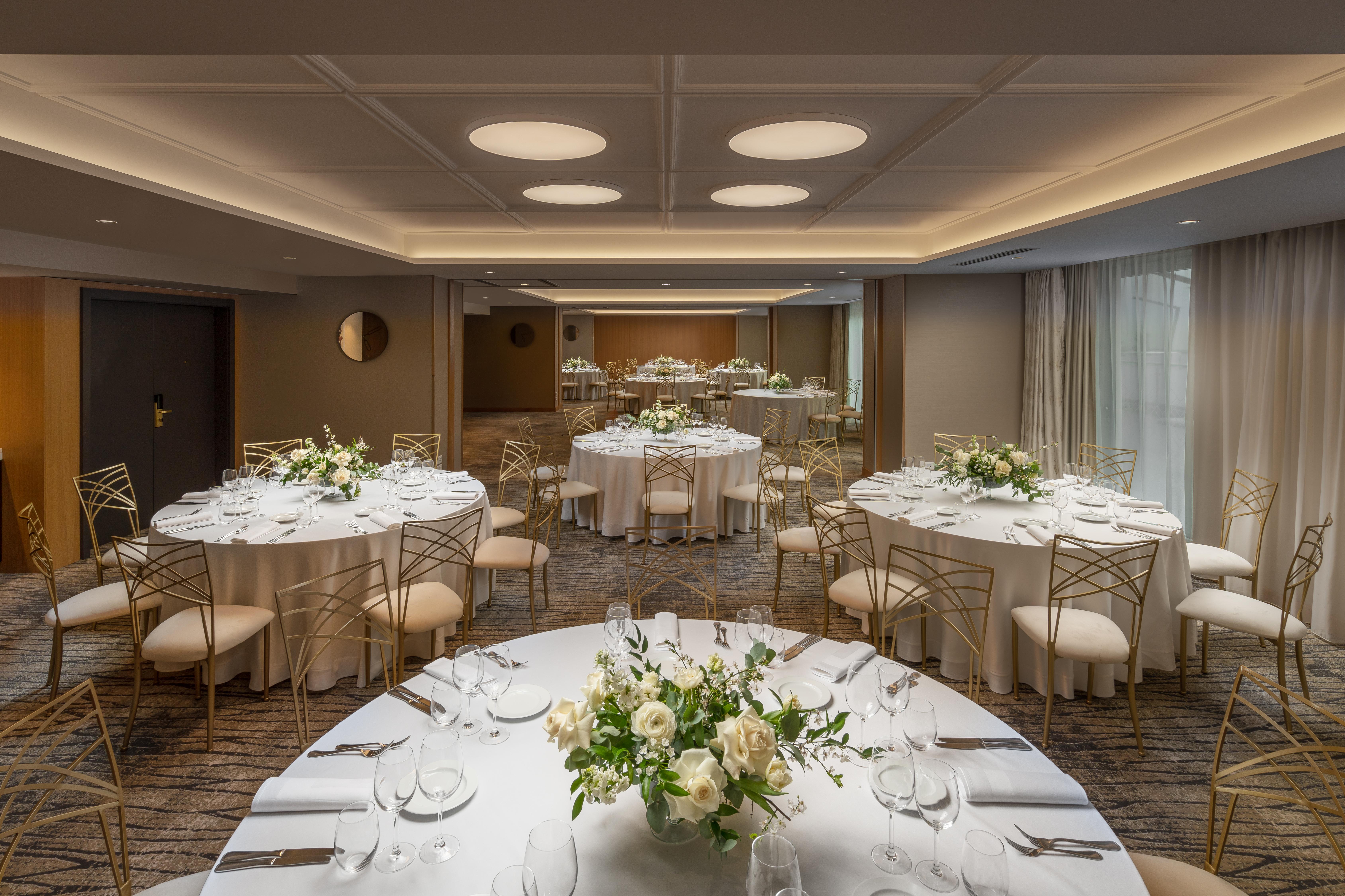 Intercontinental Athenee Palace Bucharest, An Ihg Hotel Exterior foto The Westin London